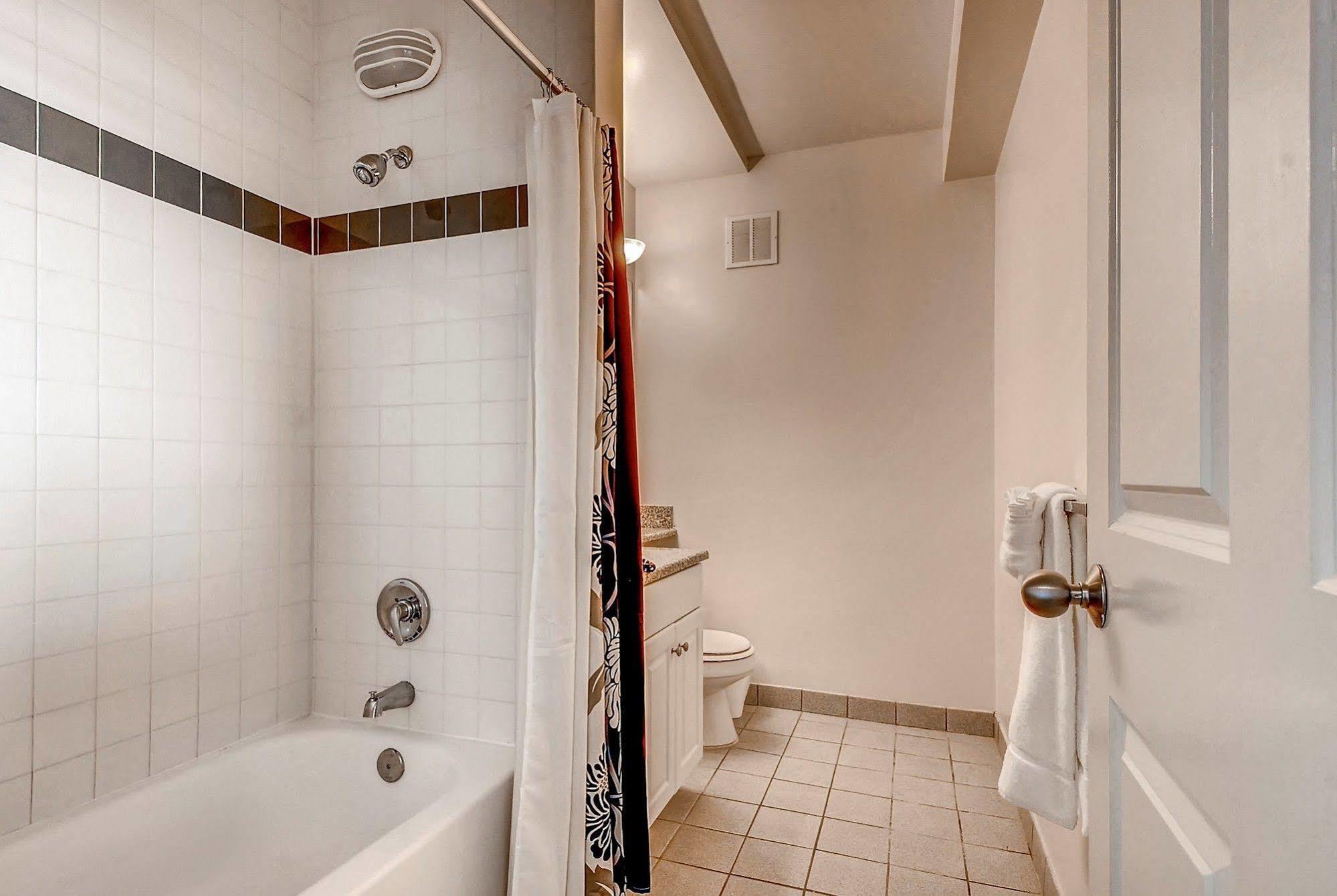 Global Luxury Suites At Exchange 泽西 外观 照片