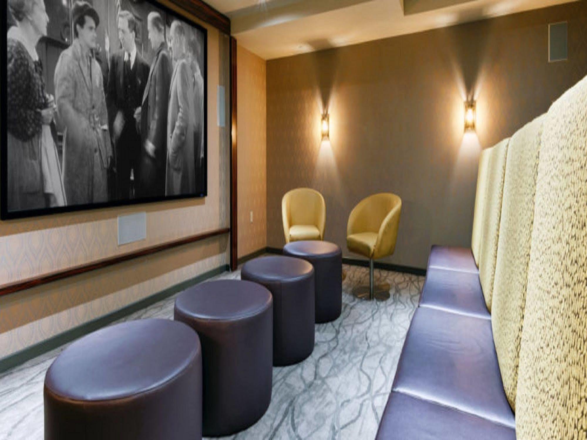 Global Luxury Suites At Exchange 泽西 外观 照片