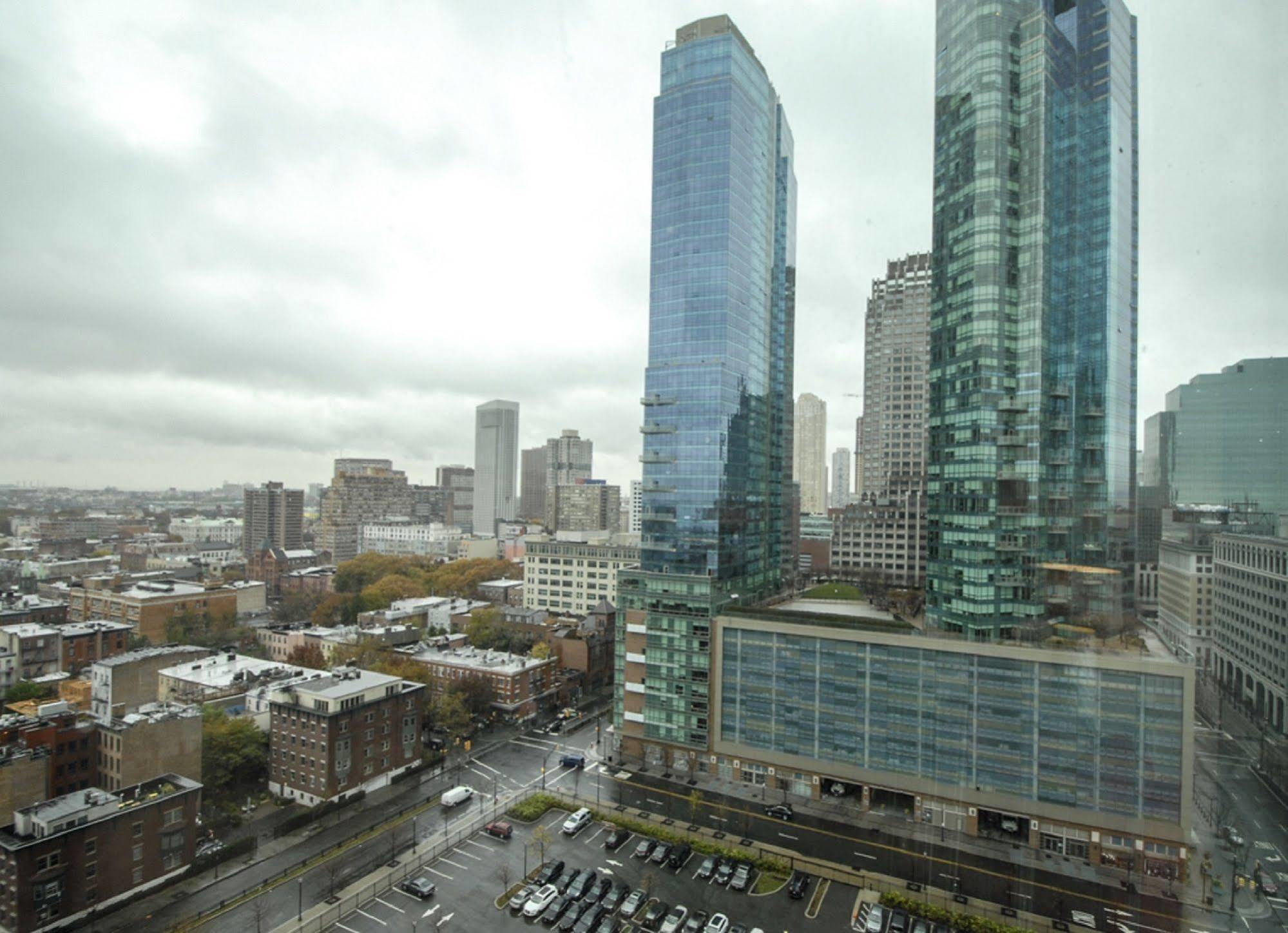 Global Luxury Suites At Exchange 泽西 外观 照片