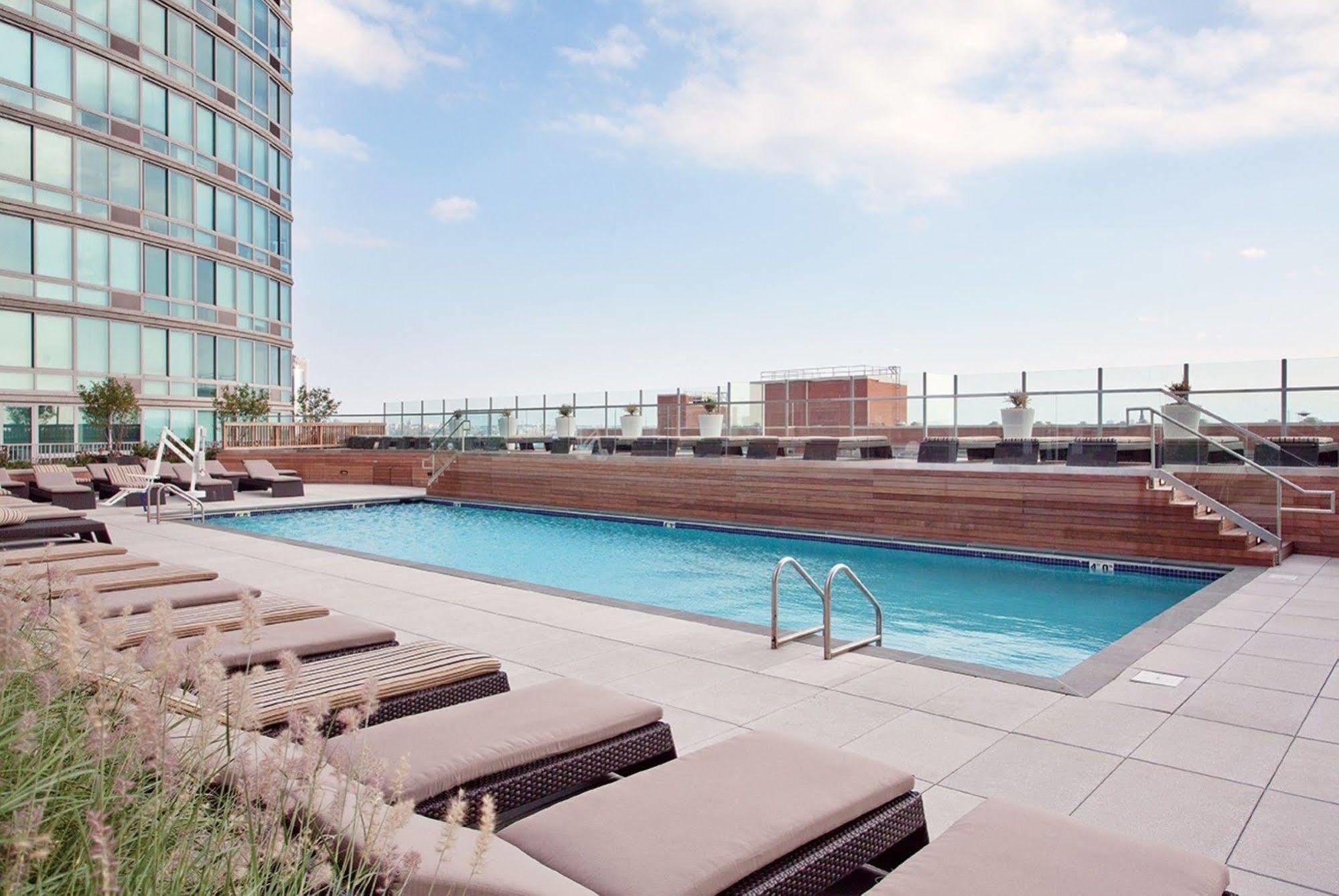 Global Luxury Suites At Exchange 泽西 外观 照片